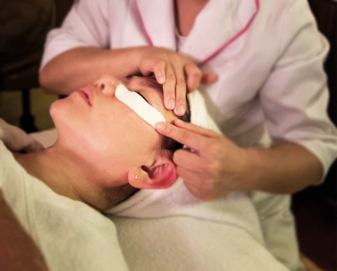 A facial treatment in progress at Frances Beauty Clinic